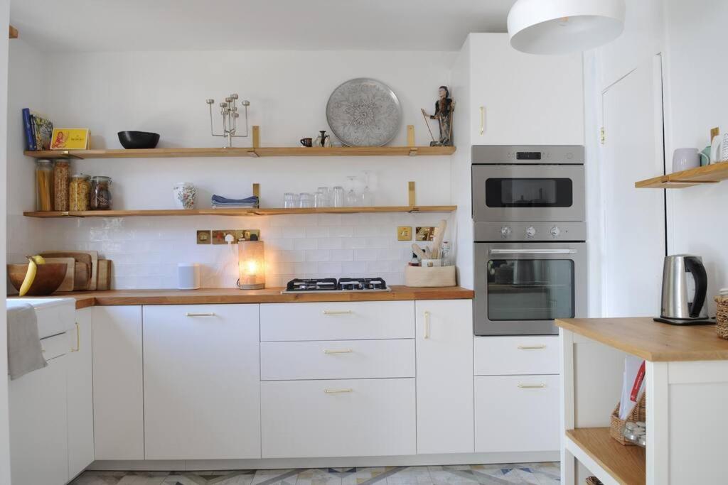 Light Filled Mid- Century 3 Bed Cottage In Dulwich London Exterior foto